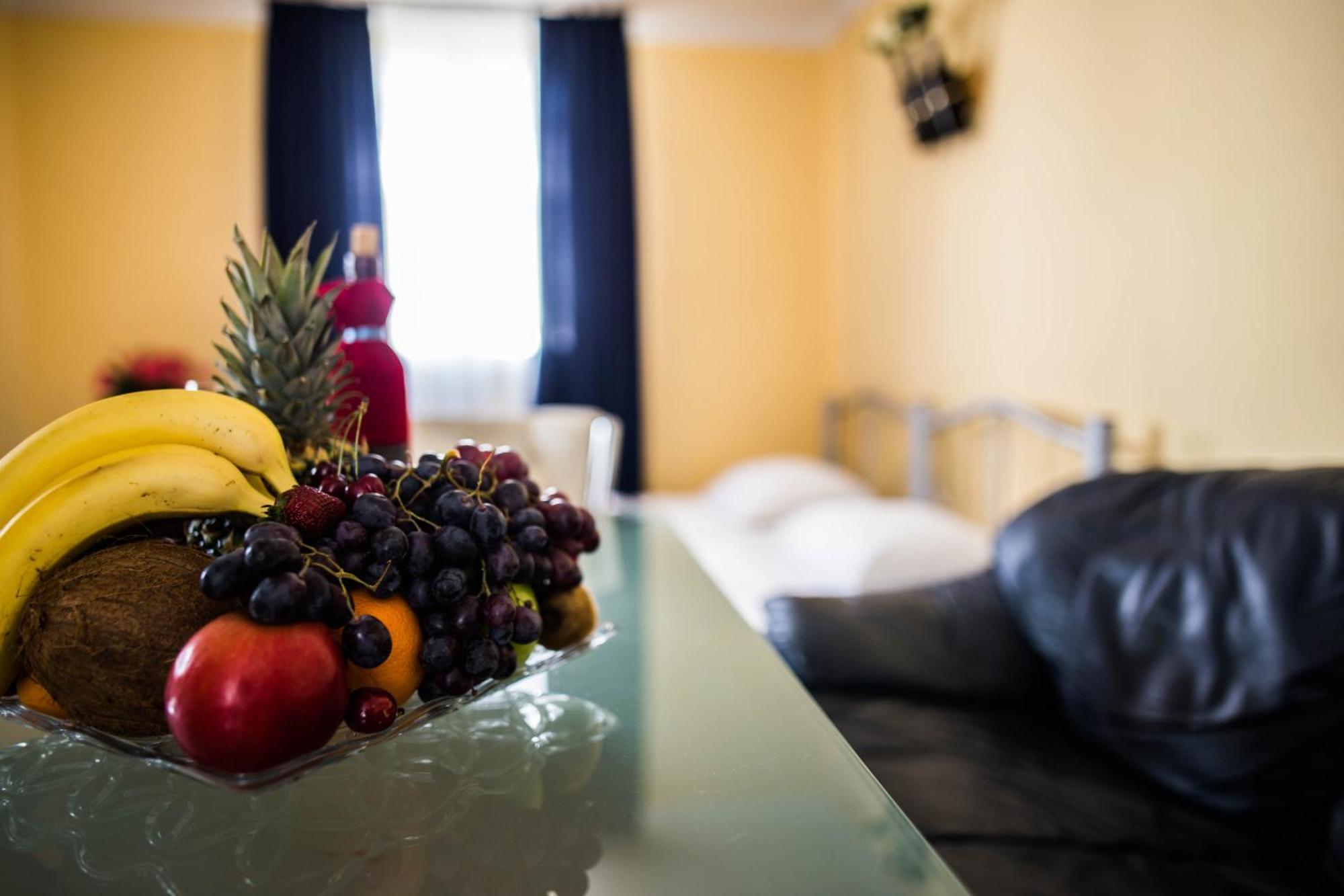 Central Apart-Hotel Batumi Rum bild